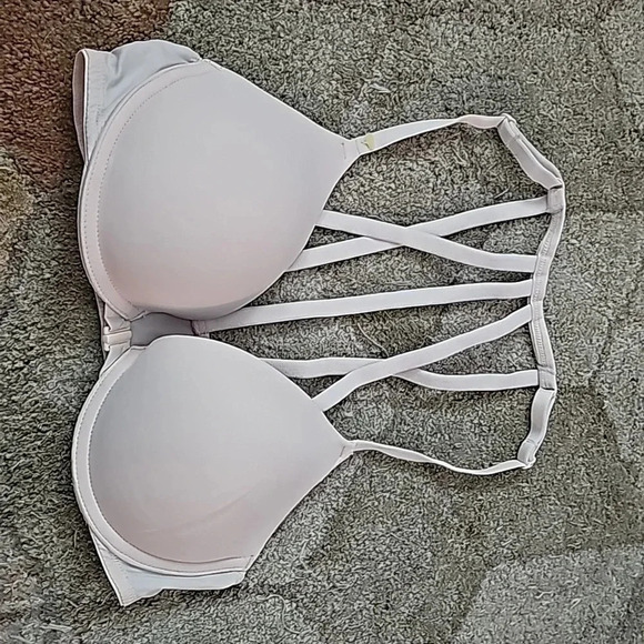 Pink VS wear everywhere pushup bra - Picture 1 of 1